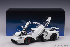 72941 1/18 FORD GT 2017 (FROZEN WHITE)