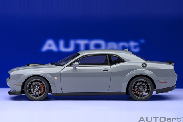 71774 1/18 DODGE CHALLENGER R/T SCAT PACK WIDEBODY 2022 (SMOKE SHOW)
