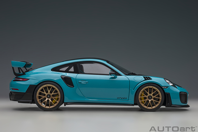 78175 1/18 Porsche 911 (991.2) GT2 RS Weissach Package (Miami Blue)