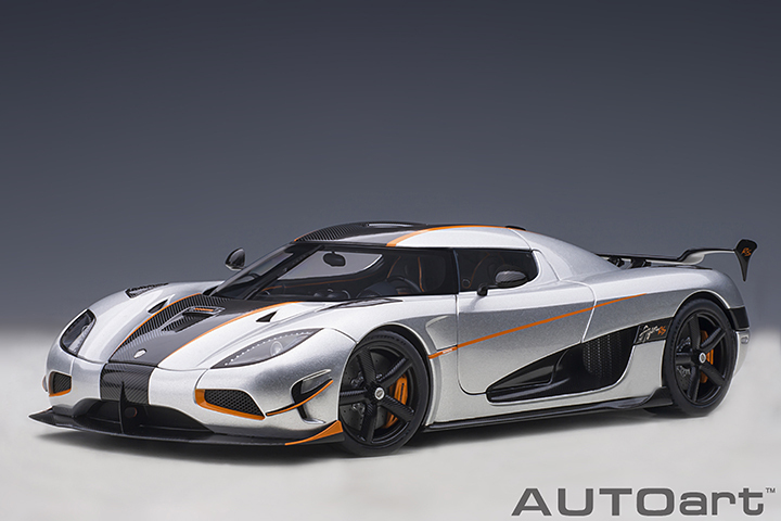 79024 1/18 KOENIGSEGG AGERA RS (MOON SILVER/CARBON BLACK/ORANGE ACCENTS)