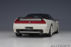 73215 1/18 HONDA NSX-R (NA2)(CHAMPIONSHIP WHITE/BLACK CARBON FIBER VERSION)