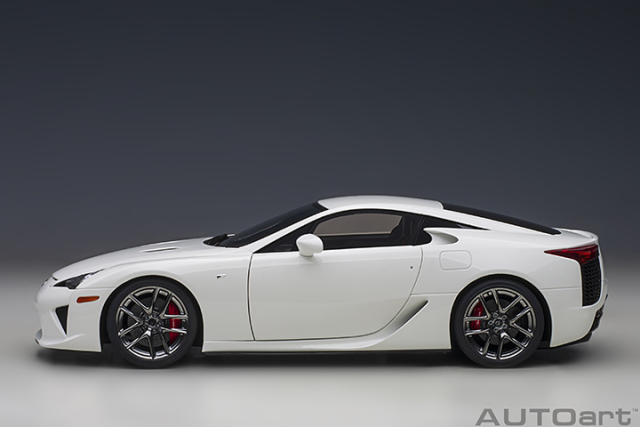 78850 1/18 LEXUS LFA (WHITEST WHITE)