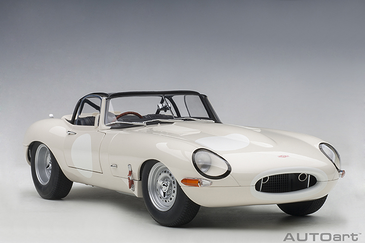 73649 1/18 JAGUAR LIGHTWEIGHT E-TYPE (WHITE)