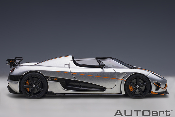 79024 1/18 KOENIGSEGG AGERA RS (MOON SILVER/CARBON BLACK/ORANGE ACCENTS)