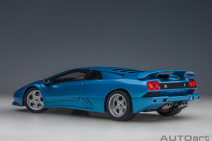 79156 1/18 LAMBORGHINI DIABLO SE30 (BLU SIRENA/METALLIC BLUE)