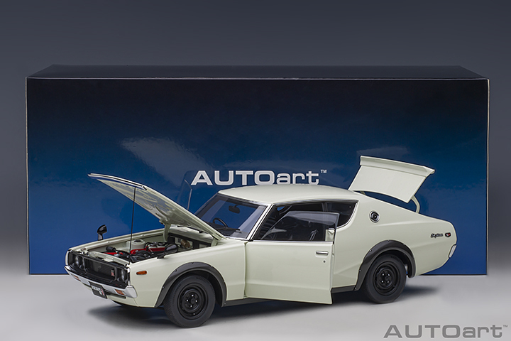 77472 1/18 NISSAN SKYLINE GT-R (KPGC110) (WHITE)