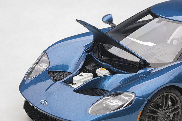 72942 1/18 FORD GT 2017 (LIQUID BLUE)