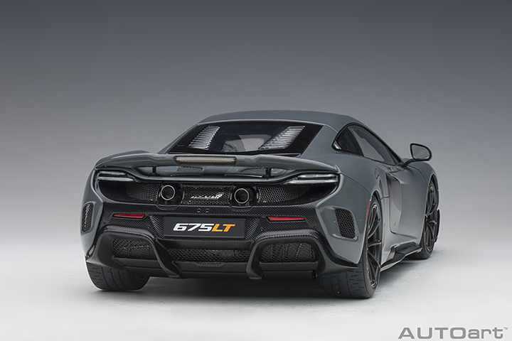 76047 1/18 McLAREN 675LT (CHICANE GREY)