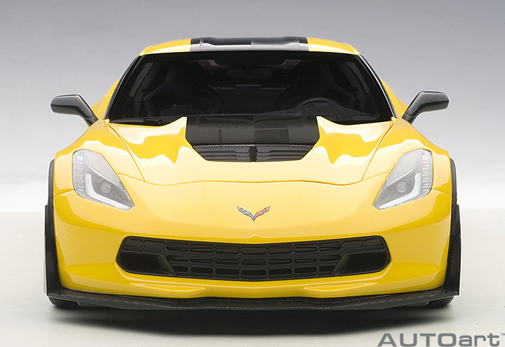 71260  1/18 CHEVROLET CORVETTE C7 Z06 C7R EDITION (CORVETTE RACING YELLOW)