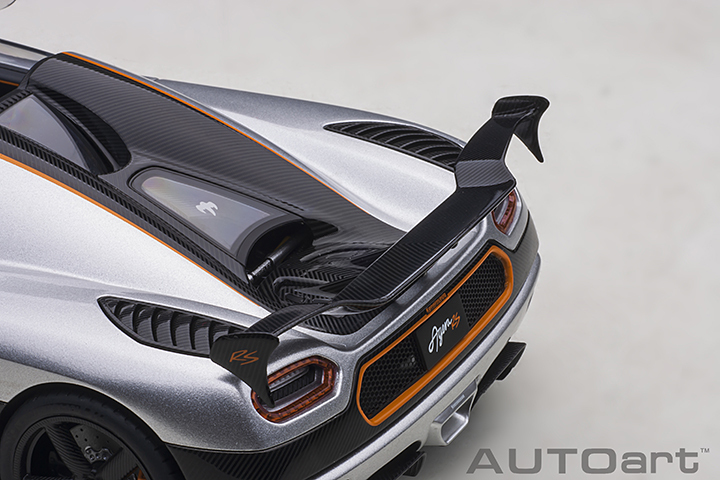 79024 1/18 KOENIGSEGG AGERA RS (MOON SILVER/CARBON BLACK/ORANGE ACCENTS)