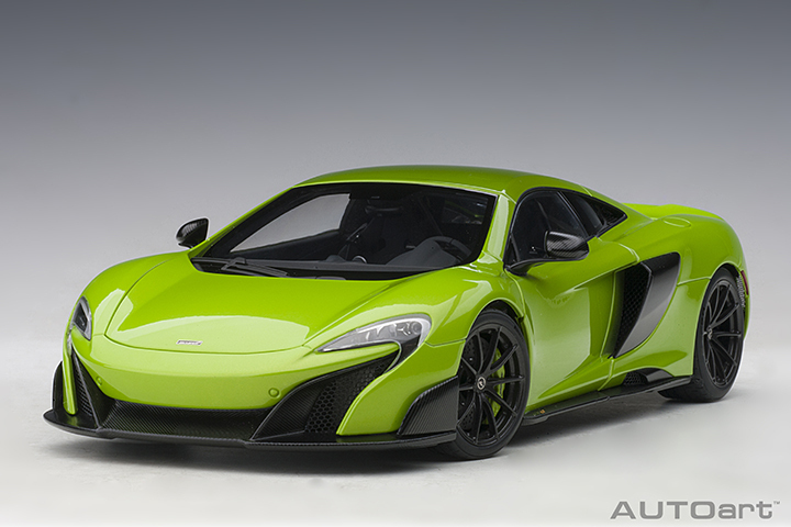 76049 1/18 McLAREN 675LT (NAPIER GREEN)