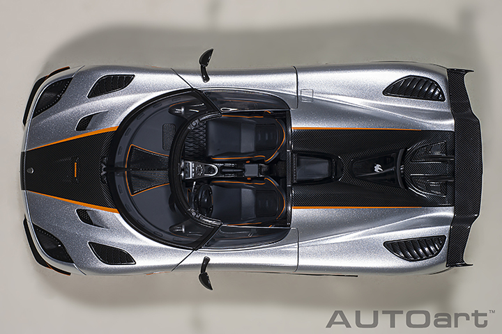 79024 1/18 KOENIGSEGG AGERA RS (MOON SILVER/CARBON BLACK/ORANGE ACCENTS)