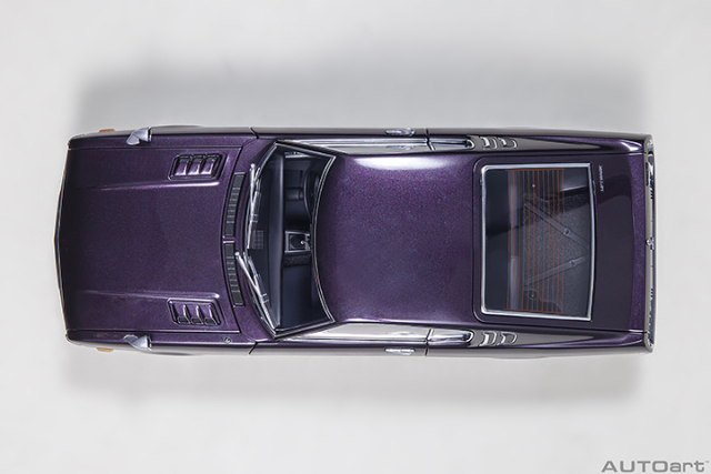 78769 1/18 TOYOTA CELICA LIFTBACK 2000GT (RA25) 1973 (DARK PURPLE METALLIC)