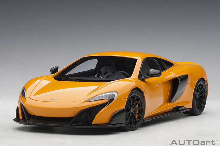 76048 1/18 McLAREN 675LT (McLAREN ORANGE)