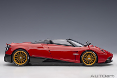 78287 1/18 PAGANI HUAYRA ROADSTER (ROSSO MONZA/RED)
