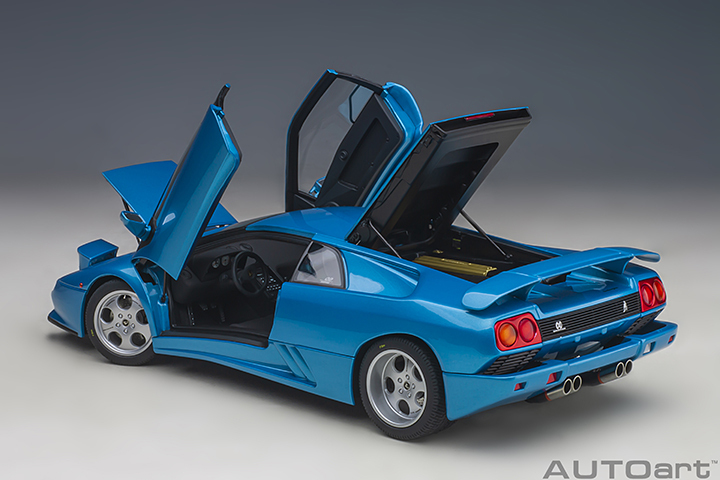 79156 1/18 LAMBORGHINI DIABLO SE30 (BLU SIRENA/METALLIC BLUE)