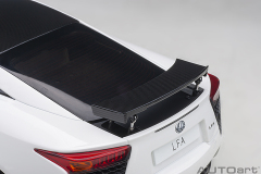 78851 1/18 LEXUS LFA (WHITEST WHITE/CARBON BLACK)