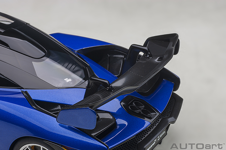 76079 1/18 McLAREN SENNA (TROPHY KYANOS/BLUE)