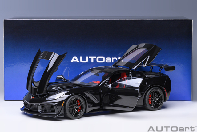 71276 1/18 CHEVROLET CORVETTE C7 ZR1 (GLOSS BLACK)