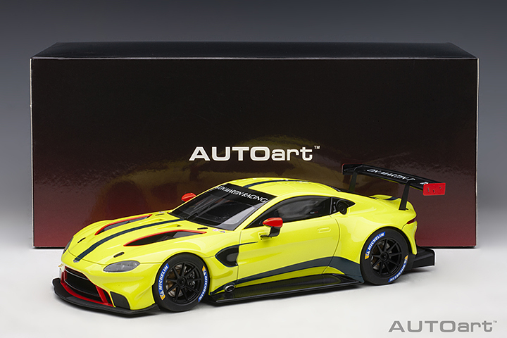 81807 1/18 ASTON MARTIN VANTAGE GTE LE MANS PRO 2018 PRESENTATION CAR (GREEN WITH STRIPES/ACCENTS)