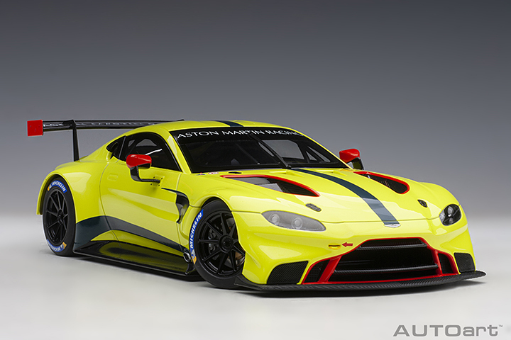 81807 1/18 ASTON MARTIN VANTAGE GTE LE MANS PRO 2018 PRESENTATION CAR (GREEN WITH STRIPES/ACCENTS)