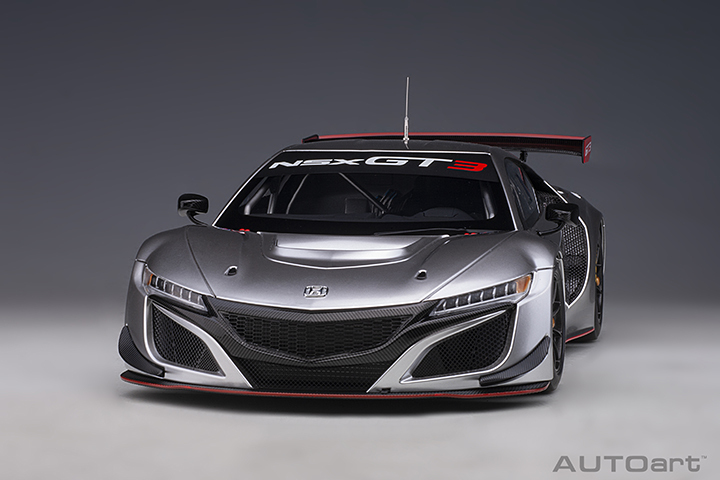 81897 1/18 HONDA NSX GT3 2018 (HYPER SILVER)