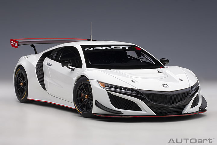 81898 1/18 HONDA NSX GT3 2018 (WHITE)