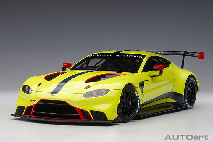 81807 1/18 ASTON MARTIN VANTAGE GTE LE MANS PRO 2018 PRESENTATION CAR (GREEN WITH STRIPES/ACCENTS)