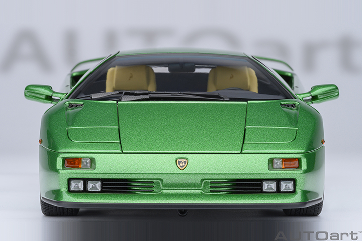 79150 1/18 LAMBORGHINI DIABLO SE30 (VERDE MIC/METALLIC GREEN)