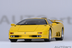 79144 1/18 LAMBORGHINI DIABLO SE30 JOTA (SUPERFLY YELLOW)