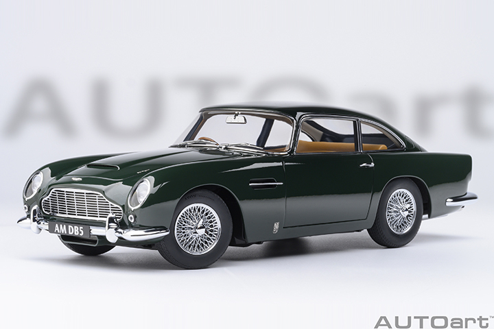 70286 1/18 ASTON MARTIN DB5 (BRITISH RACING GREEN)