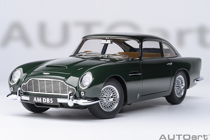 70286 1/18 ASTON MARTIN DB5 (BRITISH RACING GREEN)