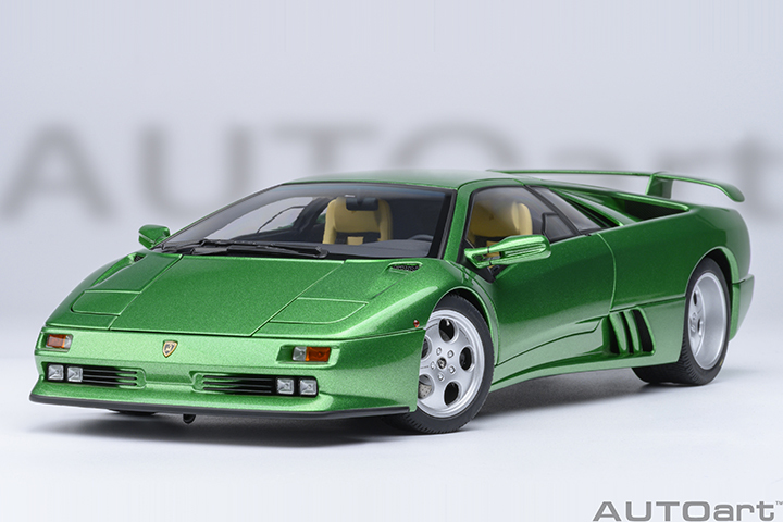 79150 1/18 LAMBORGHINI DIABLO SE30 (VERDE MIC/METALLIC GREEN)