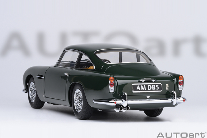 70286 1/18 ASTON MARTIN DB5 (BRITISH RACING GREEN)