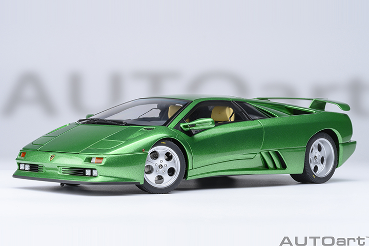 ディノビーモン 79150 1/18 LAMBORGHINI DIABLO SE30 (VERDE MIC/METALLIC GREEN)