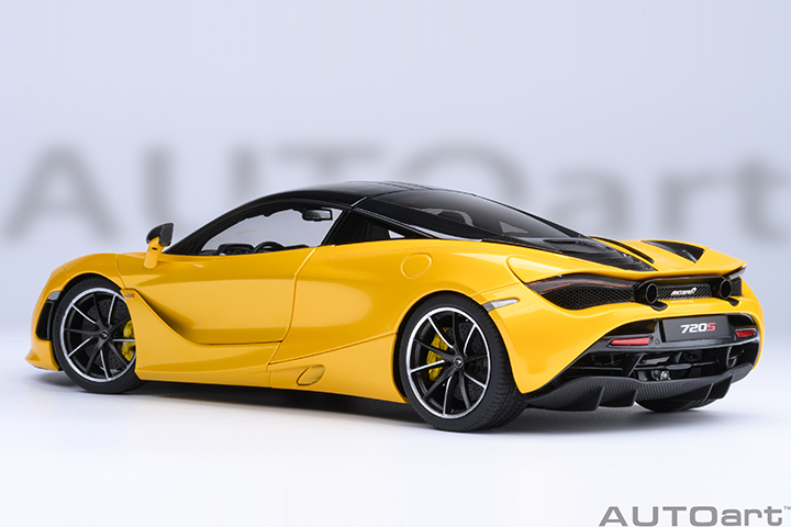 76070 1/18 McLAREN 720S (VOLCANO YELLOW)