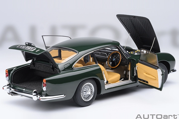 70286 1/18 ASTON MARTIN DB5 (BRITISH RACING GREEN)