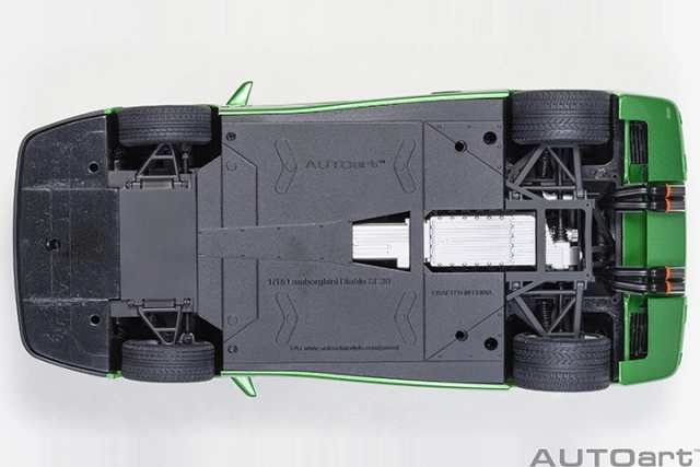 79150 1/18 LAMBORGHINI DIABLO SE30 (VERDE MIC/METALLIC GREEN)