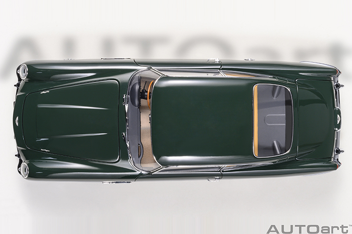 70286 1/18 ASTON MARTIN DB5 (BRITISH RACING GREEN)