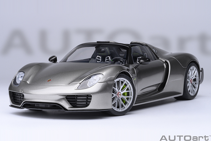 77922  1/18 PORSCHE 918 SPYDER WEISSACH PACKAGE (LIQUID METAL SILVER)