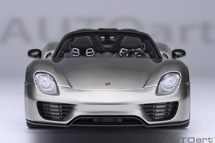 77922  1/18 PORSCHE 918 SPYDER WEISSACH PACKAGE (LIQUID METAL SILVER)