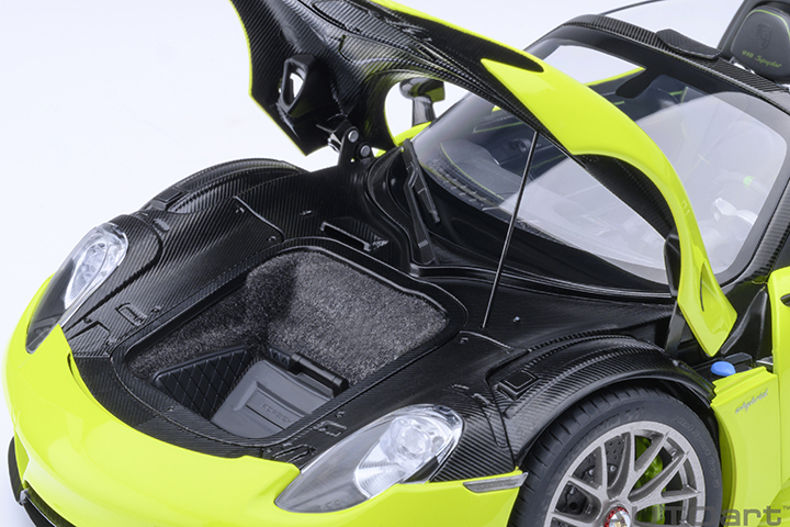 77921 1/18 PORSCHE 918 SPYDER WEISSACH PACKAGE (ACID GREEN)