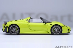 77921 1/18 PORSCHE 918 SPYDER WEISSACH PACKAGE (ACID GREEN)