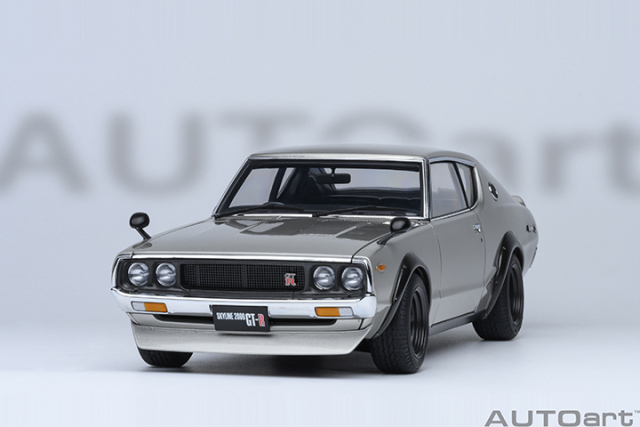 77466 1/18 NISSAN SKYLINE 2000 GT-R (KPGC110) TUNED VERSION RS WATANABE WHEEL (SILVER)