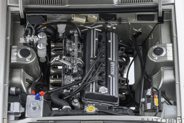 77466 1/18 NISSAN SKYLINE 2000 GT-R (KPGC110) TUNED VERSION RS WATANABE WHEEL (SILVER)