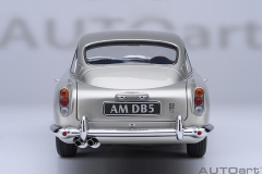 70287 1/18 ASTON MARTIN DB5 (BIRCH SILVER)