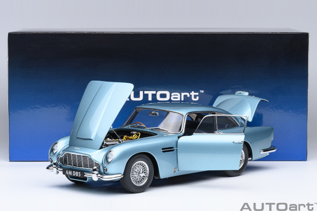 70288 1/18 ASTON MARTIN DB5 (CARIBBEAN PEARL/BLUE)