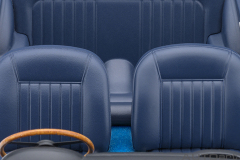 70288 1/18 ASTON MARTIN DB5 (CARIBBEAN PEARL/BLUE)