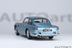 70288 1/18 ASTON MARTIN DB5 (CARIBBEAN PEARL/BLUE)