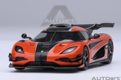 20044 1/64 KOENIGSEGG ONE : 1 (LAVA ORANGE/CARBON FIBER/SILVER ACCENTS)